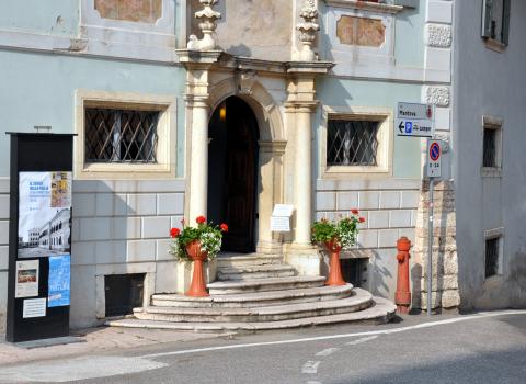 Palazzo Eccheli-Baisi